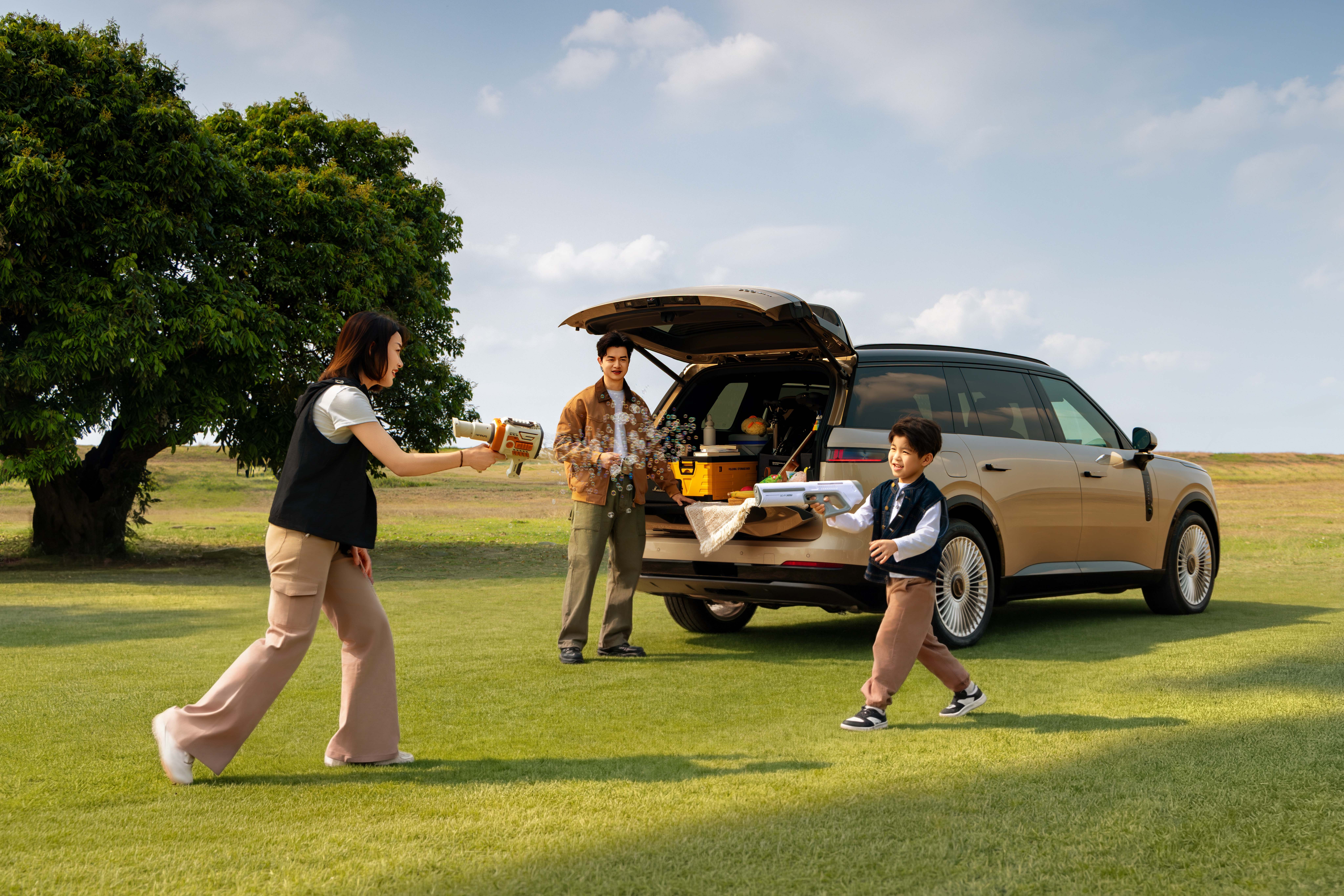 领克900大五座万物皆可装都是全尺寸SUV，为什么领克900大五座会那么受欢迎？