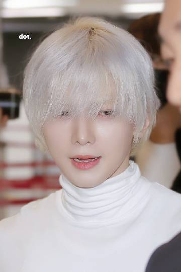 转载了 的微博图片<br />小姐姐要去跳短裙了吗