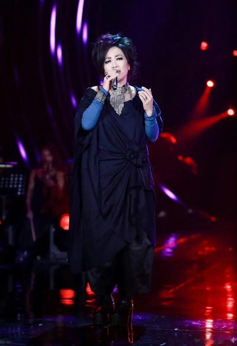  轻松挑战高难度升调，齐豫歌声婉转悠扬，现场演绎堪称一绝齐豫连升五个key歌手直