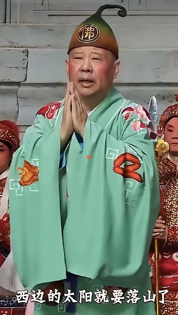 郭德纲并非“玩脱”，更不是“飘”，而是潜意识“体面自毁“模式的本能启动
 
郭德