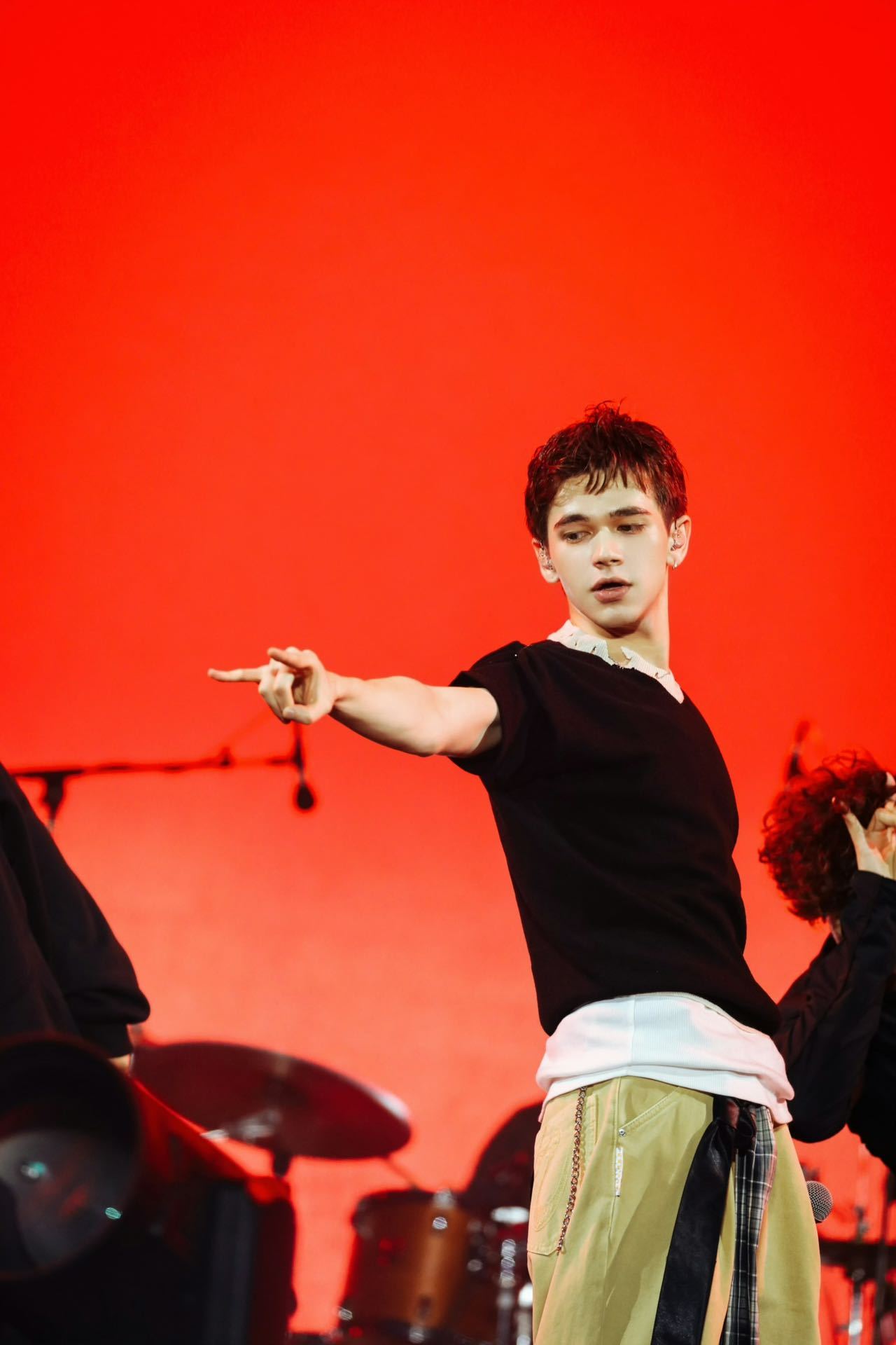 庆怜是懂粉丝想看什么的 庆怜2026巡演终于官宣啦，全新专辑➕舞台的双惊喜，手写