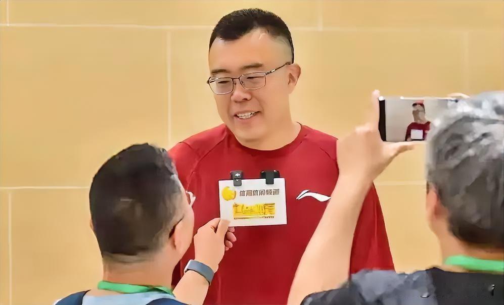 王岚嵚，俞泽辰离开辽篮只是开始，后续还会有人离开，也会有人加入，韩德君透露目标。