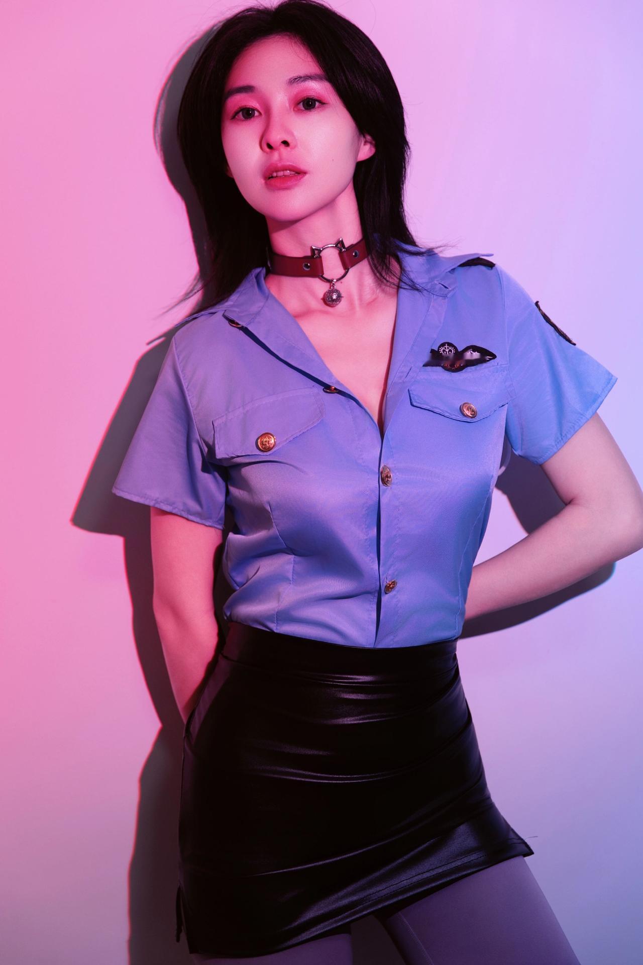 制服 职业装 拍照 拍照姿势