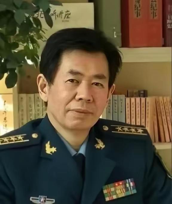 最大的台独分子，再也藏不住尾巴，终于露出来了肮脏的脑袋！原来，最大的台独分子不都