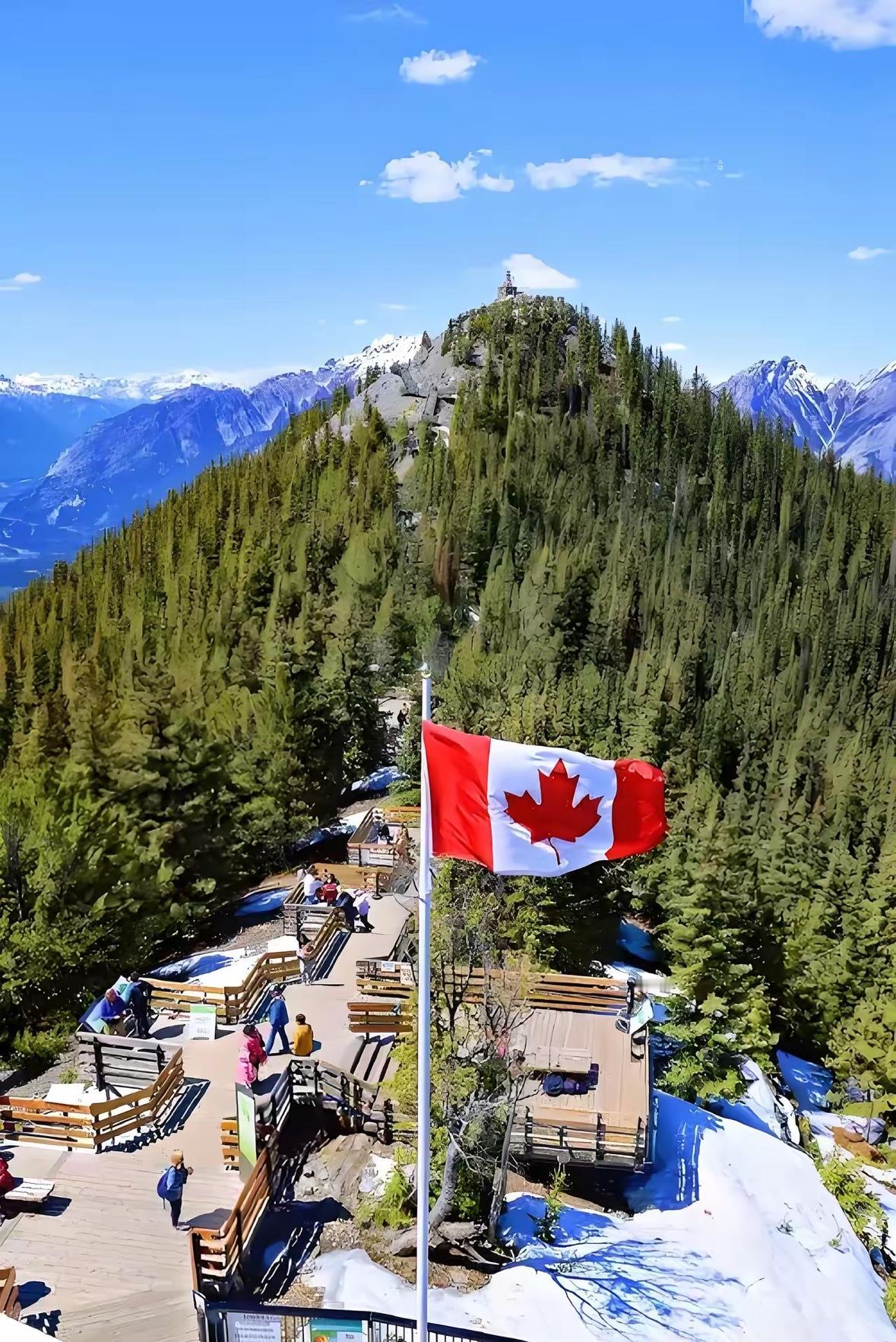 美国想强占格陵兰岛，英国不担心，法国也不担心，其实中俄也不担心，甚至丹麦也不是很