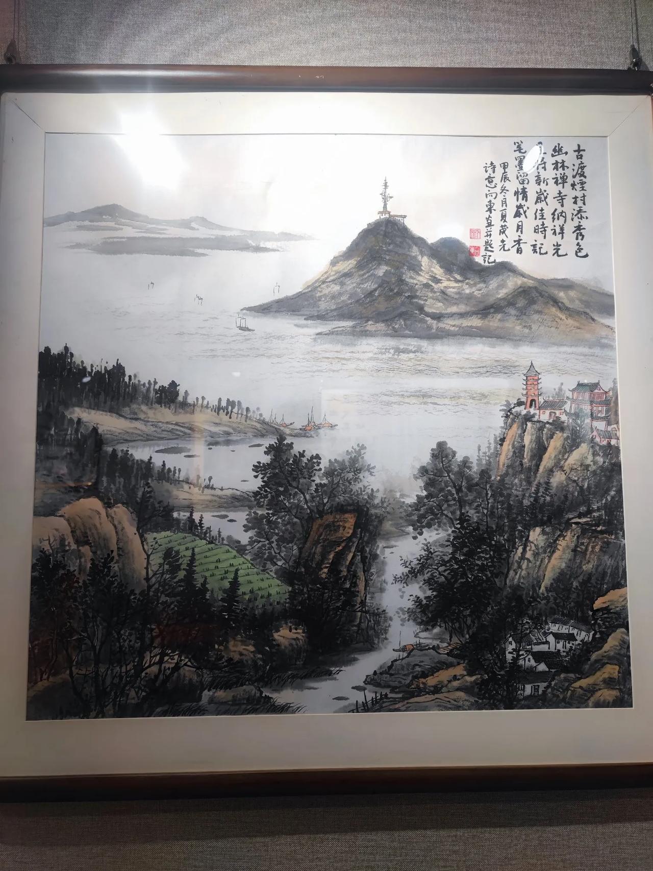我有个同事，夫妻俩感情很好，尤其她老公对她特别好，老公还很能干，是个中层领导，同