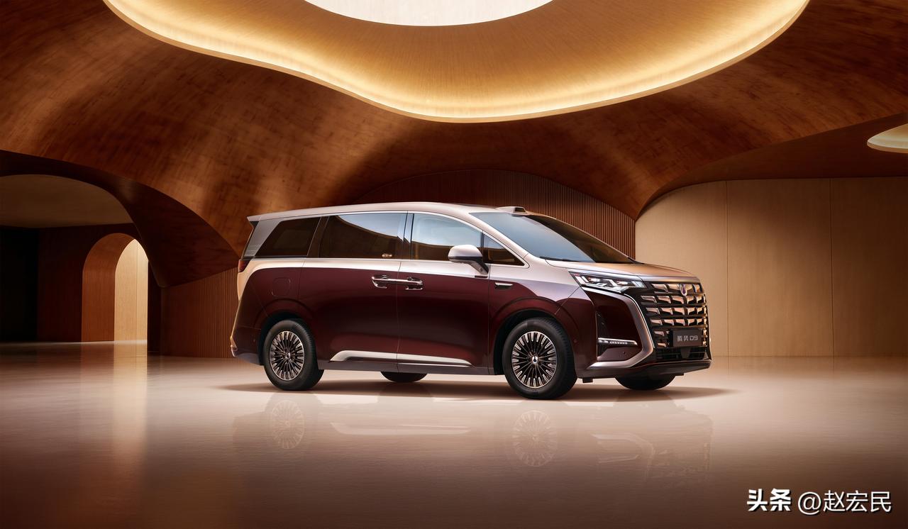 多数人买车的终点是一辆MPV，如今它来了，3月29日，第二代腾势D9预售。

我