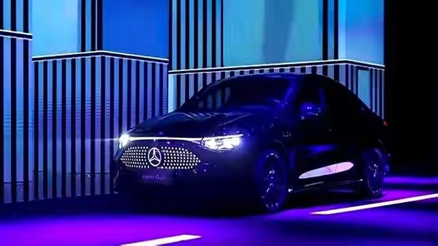 车价大跳水，谁在割肉求生？
         车价大跳水让人瞠目结舌，奔驰EQB