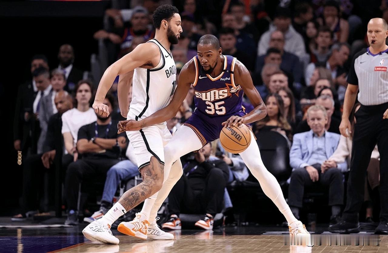 西蒙斯赛季新高14分，崔永熙未登场，篮网客场大胜太阳，NBA常规赛，篮网客场挑战