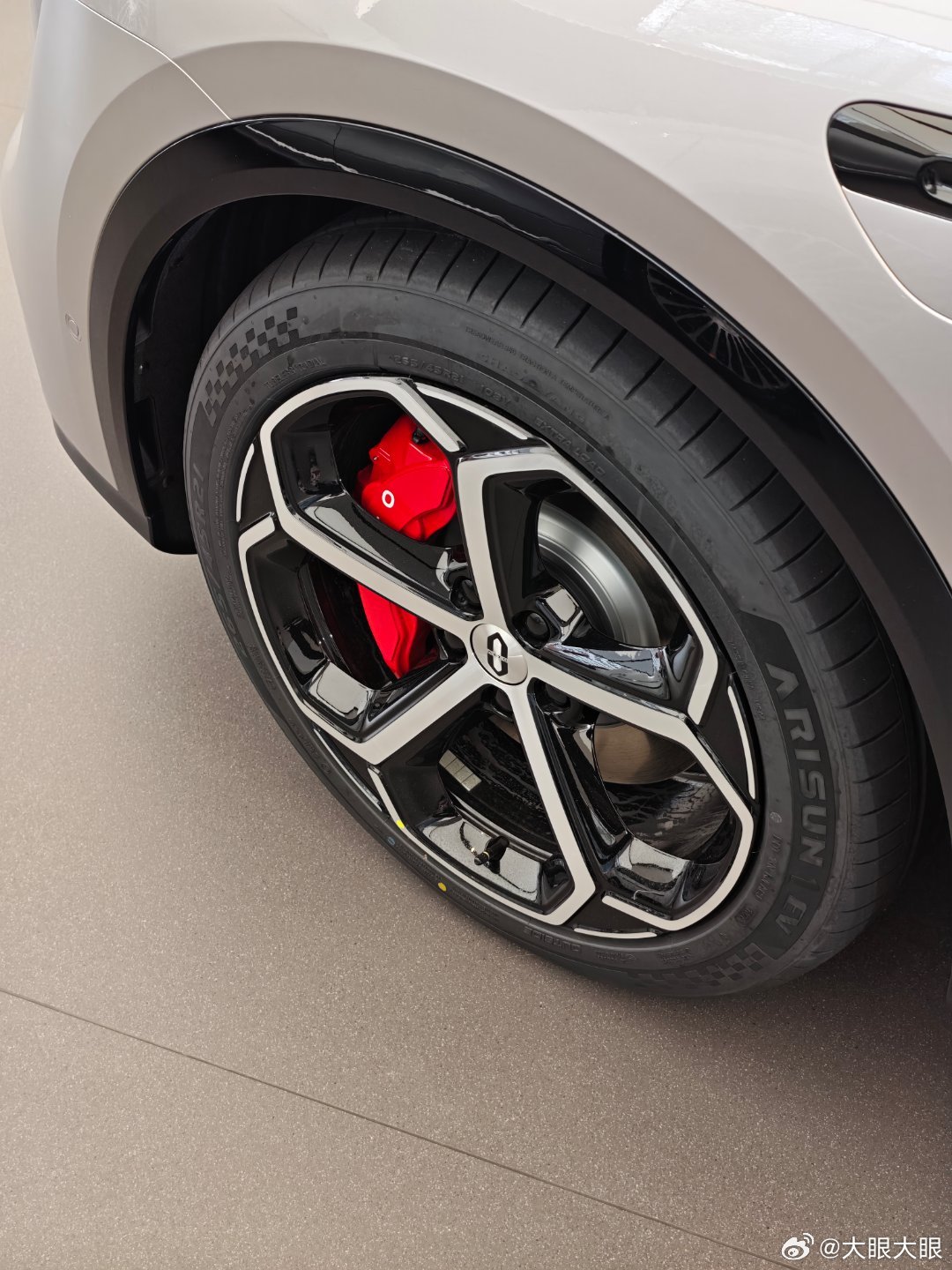 车胎都是抄袭的你受得了吗