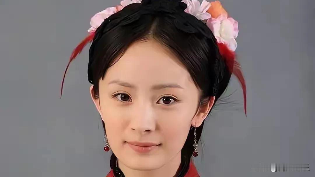 要说杨幂在《生万物》里的演技，那可真是让人眼前一亮啊！
 
她饰演的宁绣绣，经历