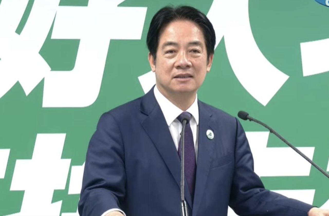 赖清德居然民调回升？TVBS刚出炉的这份民调，看得我心里一咯噔，甚至有点后背发凉