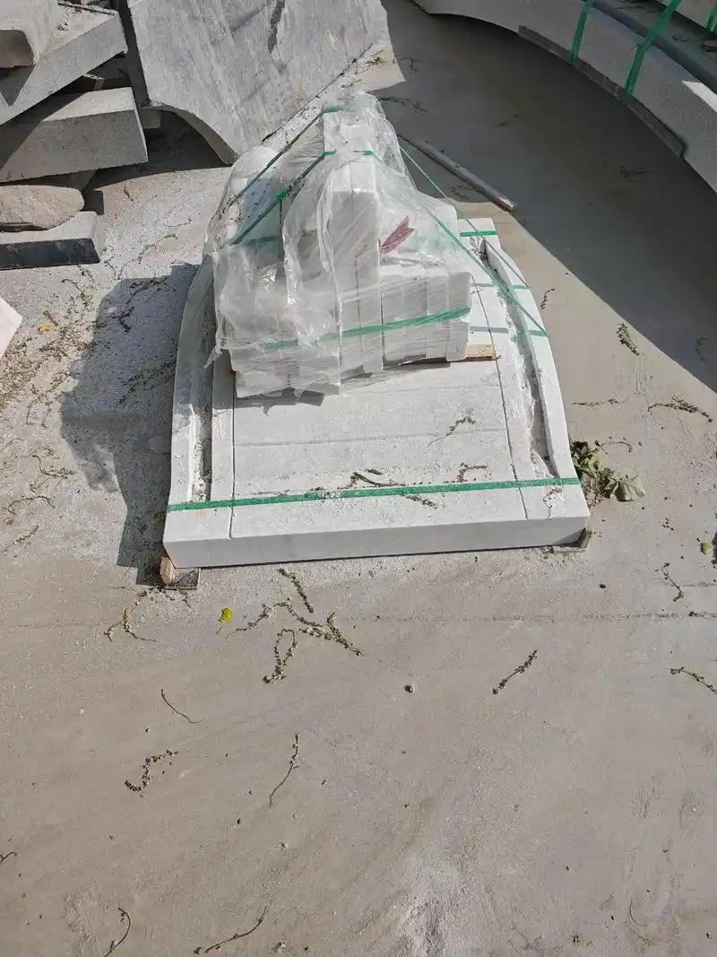 宋代大型石桥能够历经千年风雨、潮汐、洪水而依然屹立不倒，其物质基础首先在于对主体