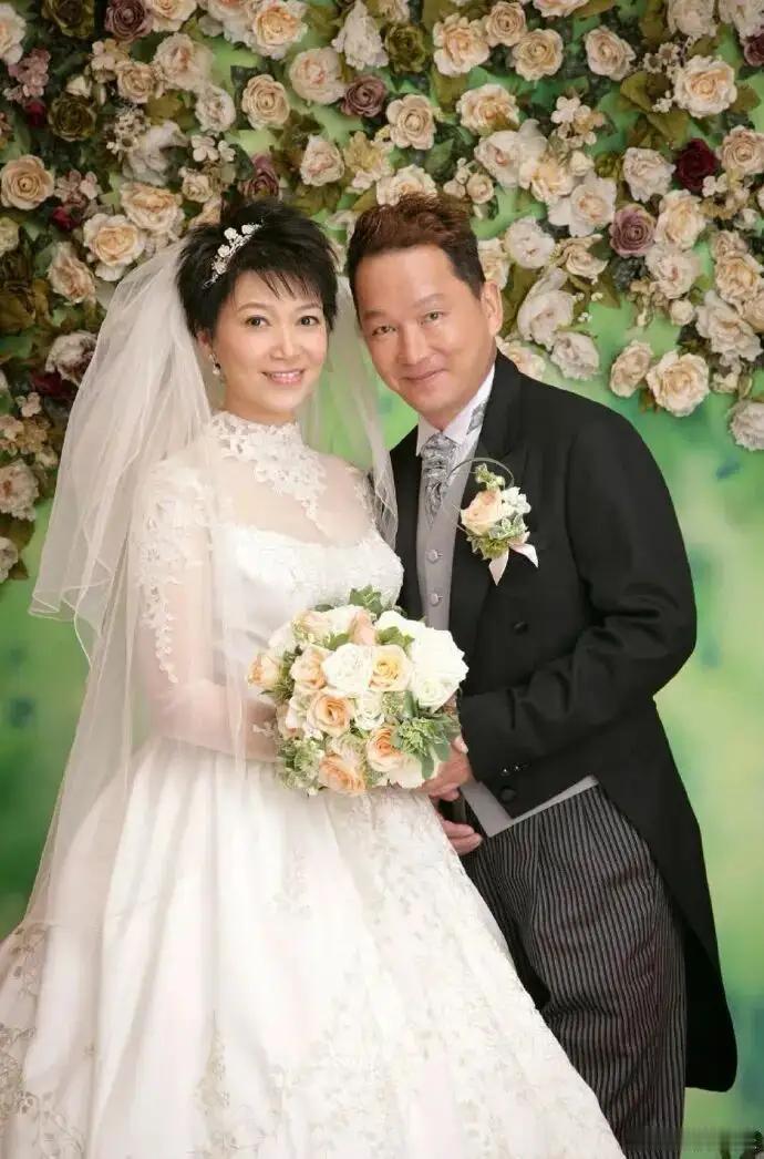 前TVB花旦陈敏儿今日因病去世，终年65岁，曾出演《男儿本色》，系香港演员廖启智
