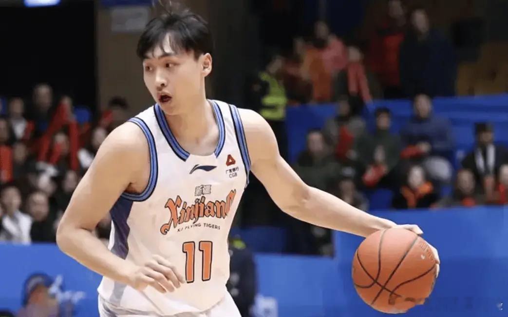 据新疆男篮官方发文：恭喜我俱乐部球员入选新一期国家男篮集训队！ 