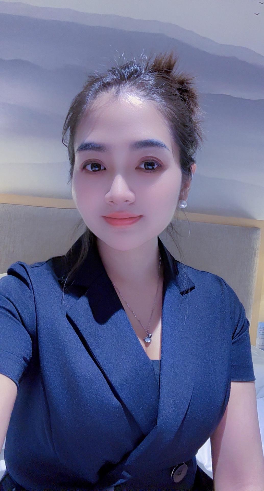 时间教会我两样东西，        珍惜该珍惜的 ，放弃该放弃的！