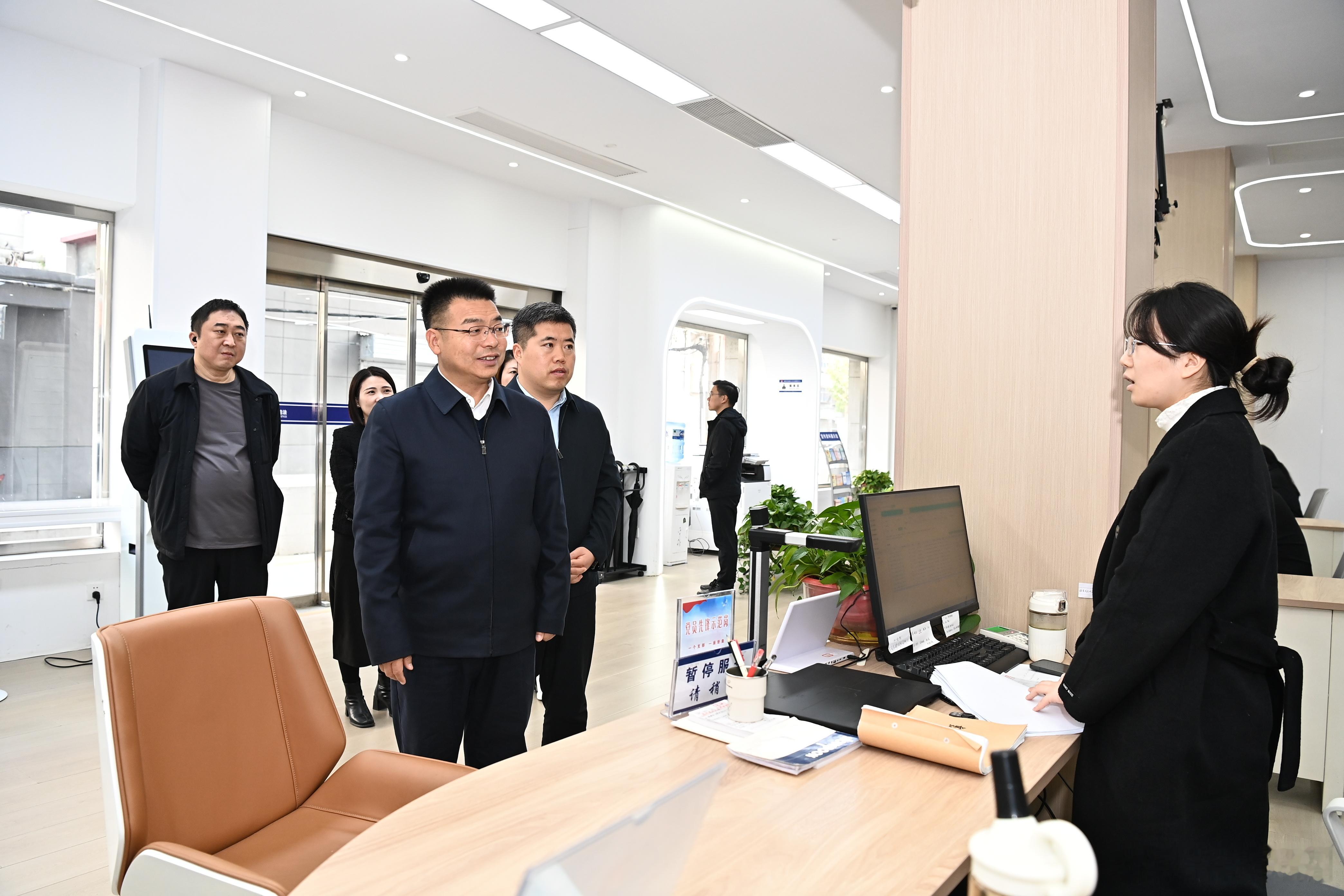 洛阳老城赵书政提出建设和事老城实现基层善治 11月3日上午，洛阳市老城区委书记赵