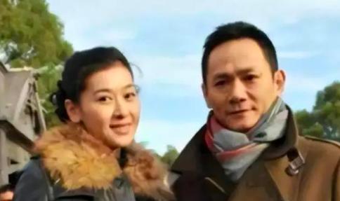 17年前在妻子葬礼哭到昏厥，发誓永不再娶，56岁的果靖霖，如今做到了吗？2009