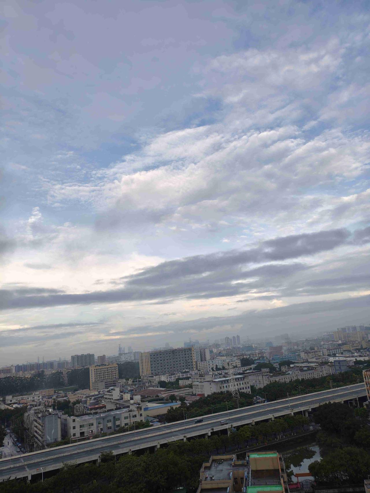 我的今日状态：😁轻松愉快
我这里的天气：🌤️多云：深圳今日多云气温24度到2