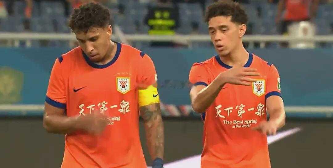 克雷桑补时绝杀！泰山队2-1惊险逆转津门虎，唐田上任后两连胜北京时间8月9日，中
