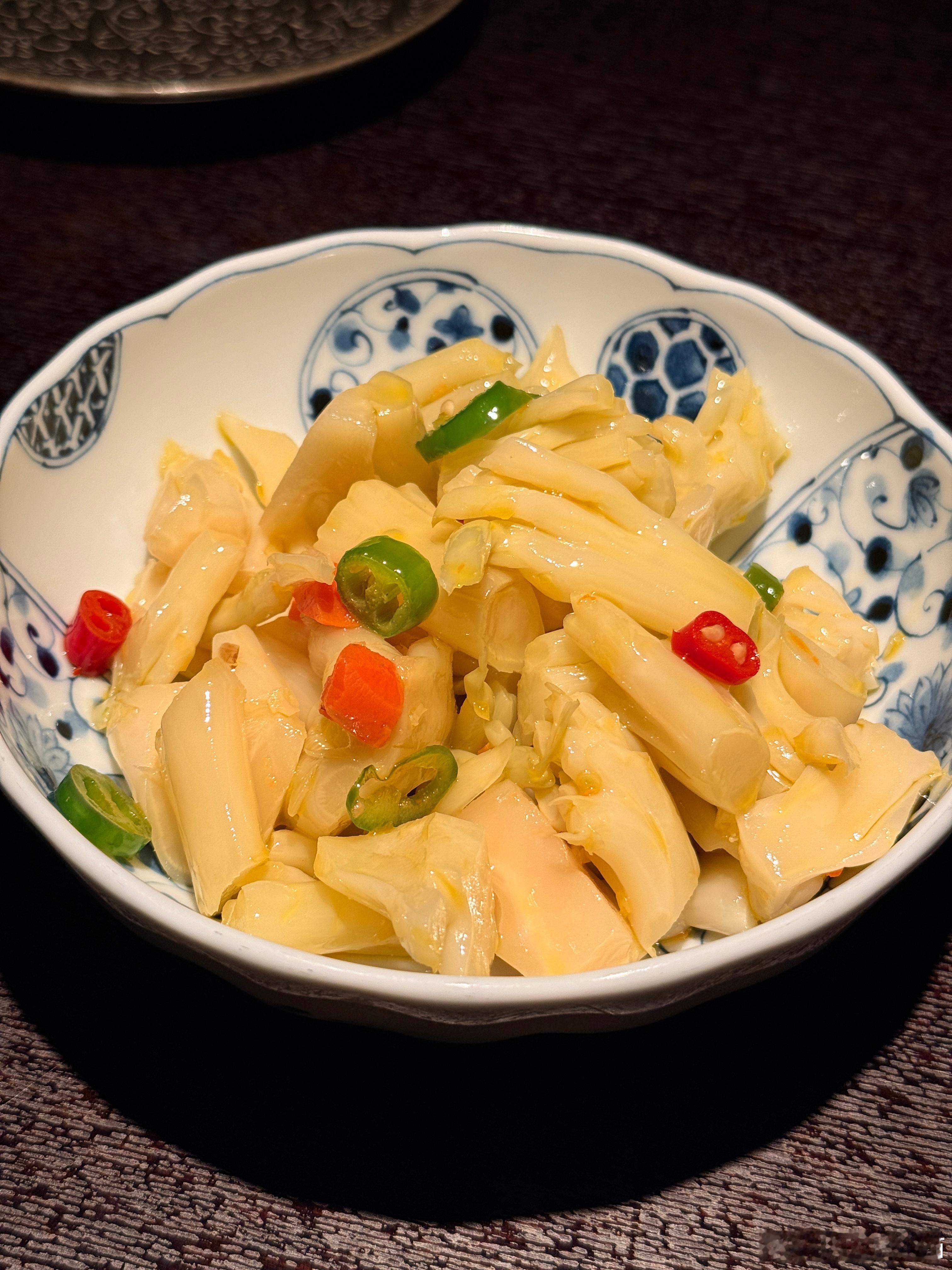 我心中北京宁波菜的排名：甬府尊鲜>钱塘花园>宁海食府>宁家十职>三酉星我的美食日