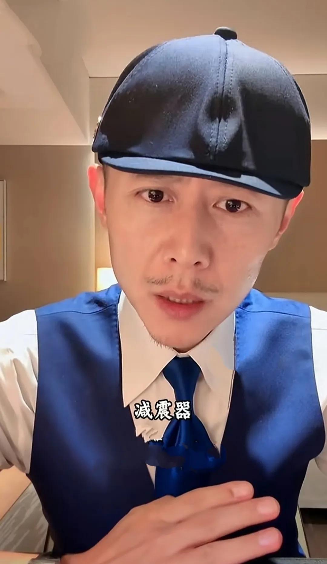 大冰又起小名[捂脸]

二胎宝妈希望孩子以后有韧性

大冰就起了个“减震器”[捂