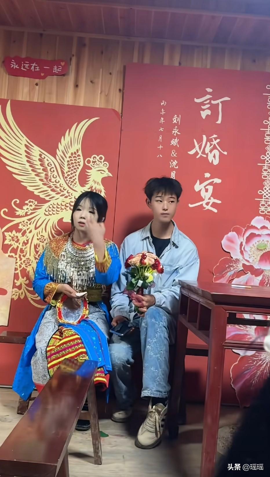 我看新娘面色好似有喜了！双喜啊！恭喜