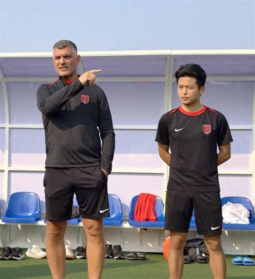 蓉城球迷不理解球队为何不留下功勋主帅徐正源？就是因为上赛季最后阶段比赛没有打好吗