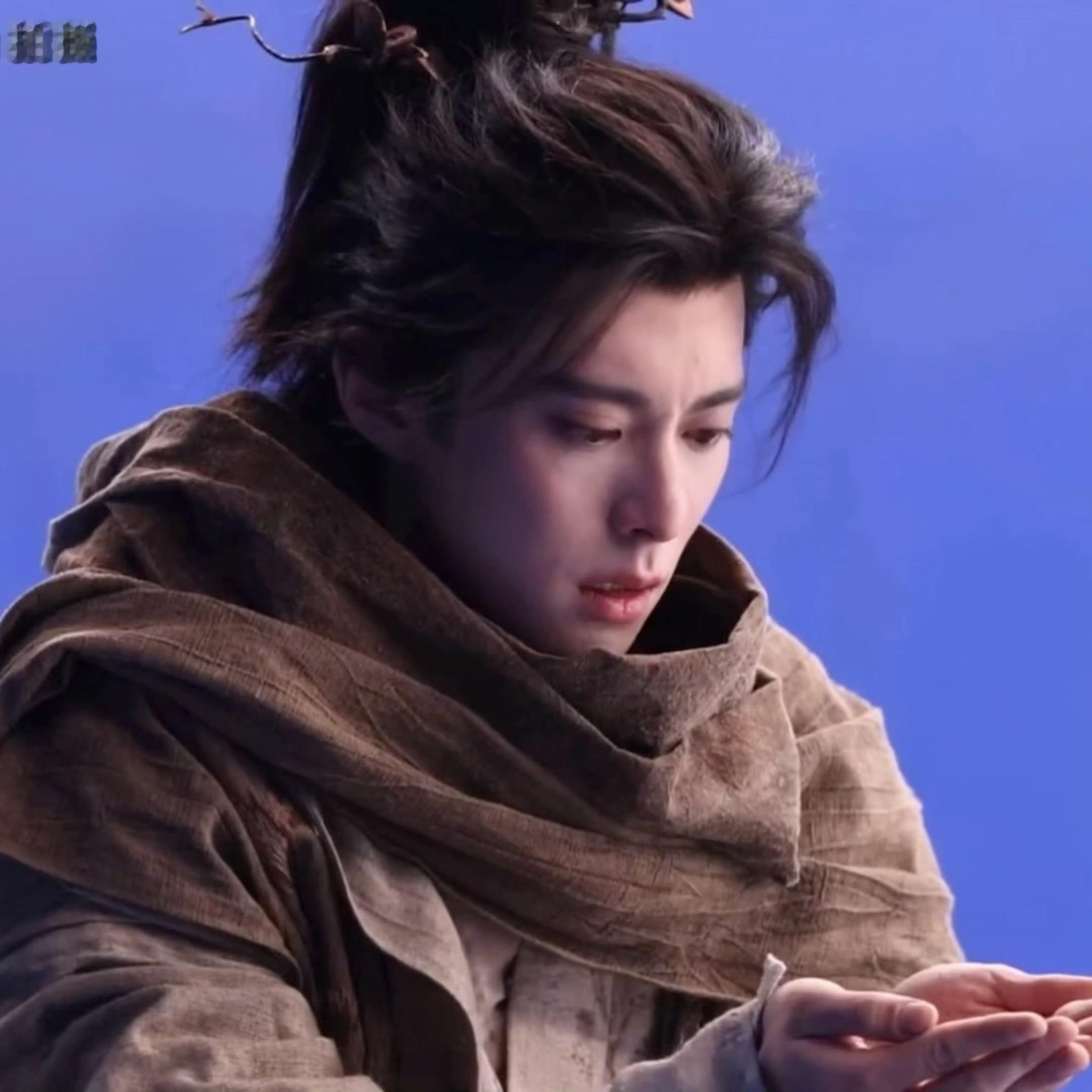 哦，不过今年下半年应该会有咸鱼播出吧还好有我潜机 
