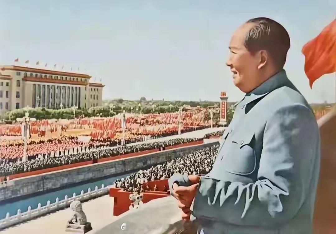 伟人为了人民的长远利益，押上一生的丰功伟绩和崇高的荣誉，不惜得罪官僚和资本两大集