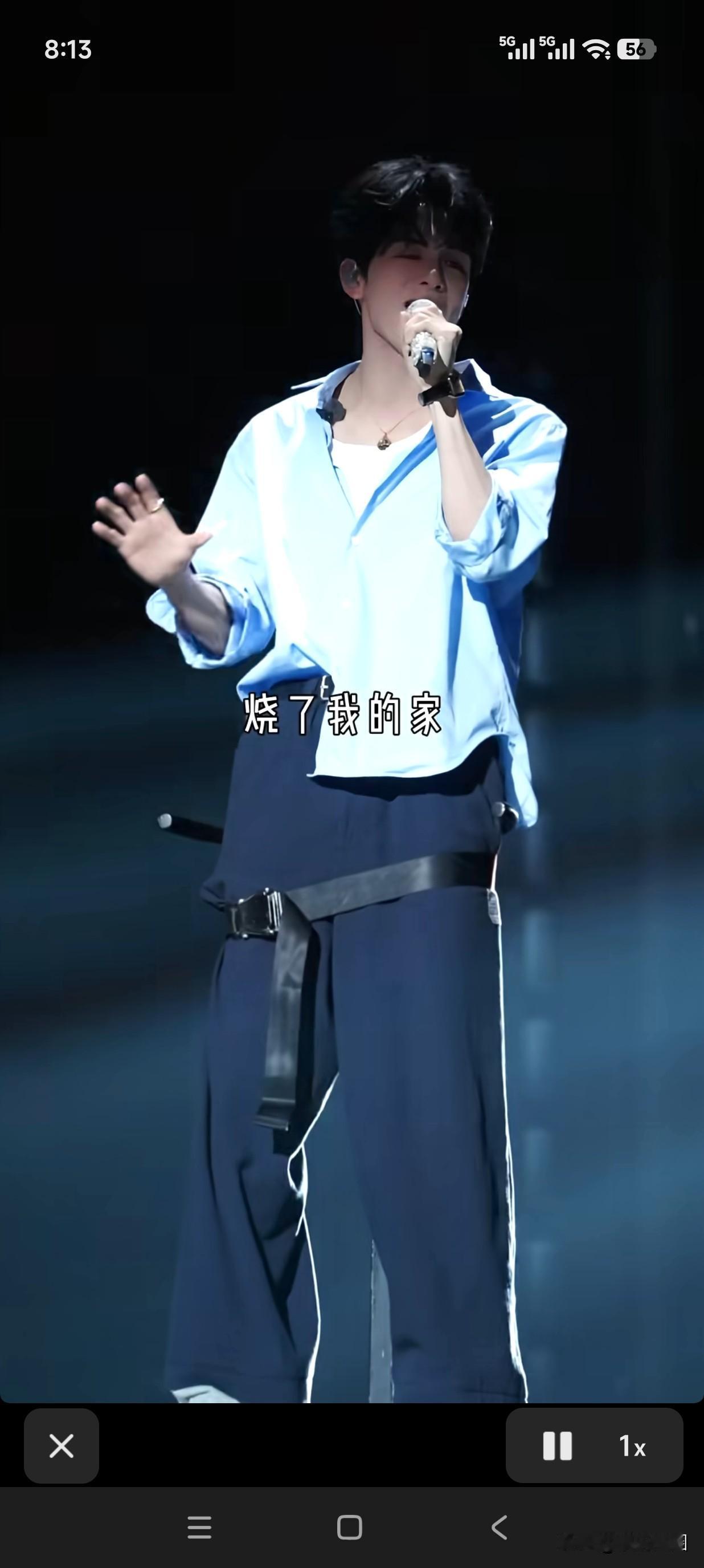 曾舜晞裤子上挂的是什么
居然是安全带啊

我先前还以为是哪款新潮的个性装饰呢
也