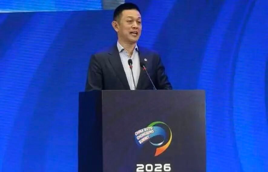 车市热门 近日，蔚来汽车创始人、董事长、CEO李斌在重庆论坛上表示，中国汽车产业