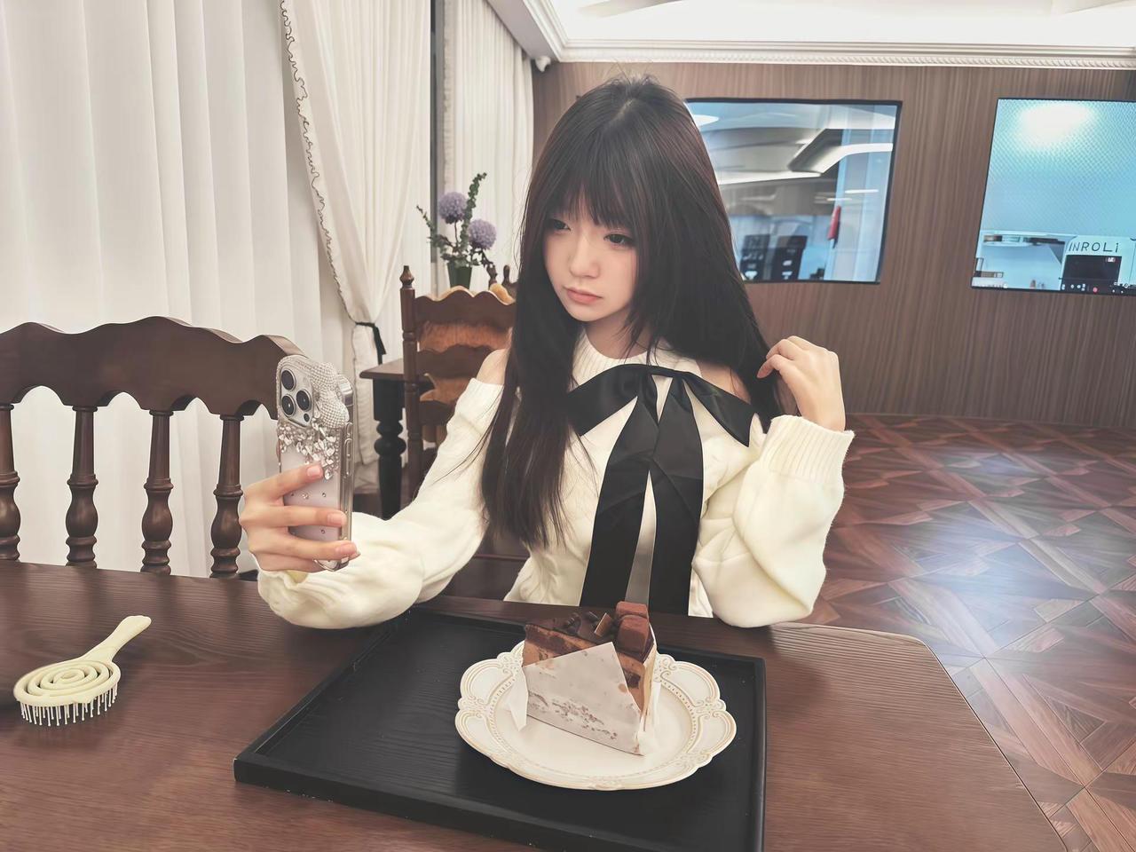 你好像不喜欢我了 我开始怀疑 我的长相  我的性格 我的一切