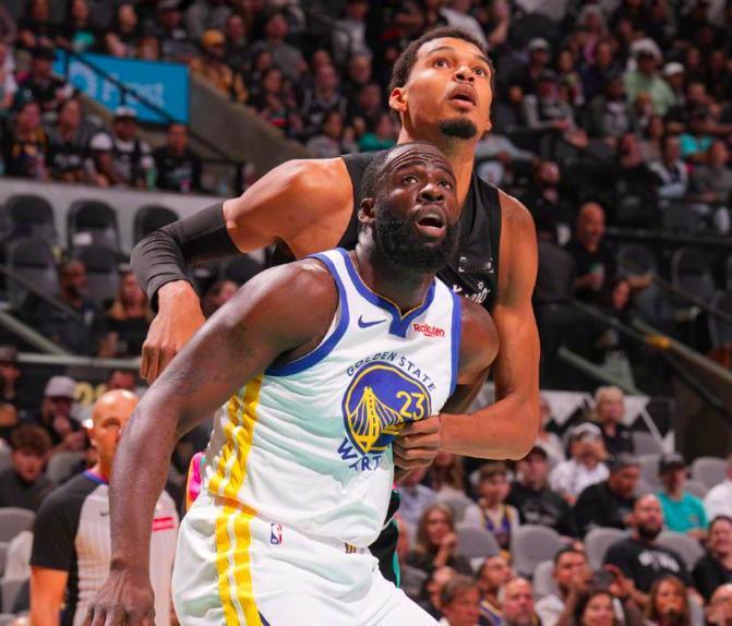 追梦格林这个人，
真的挺有意思的，难怪勇士为了他，宁愿先后放弃杜兰特、普尔和汤普