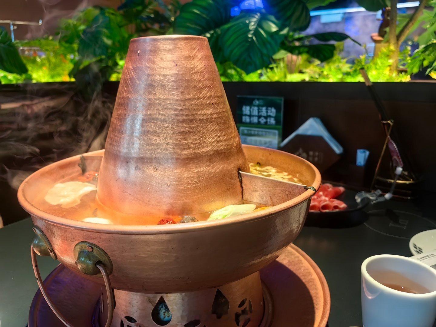 我们靛靛宝宝已经有好几年没去草原了，因为工作忙。可怜见儿的。回到杭州后赶紧跟她会