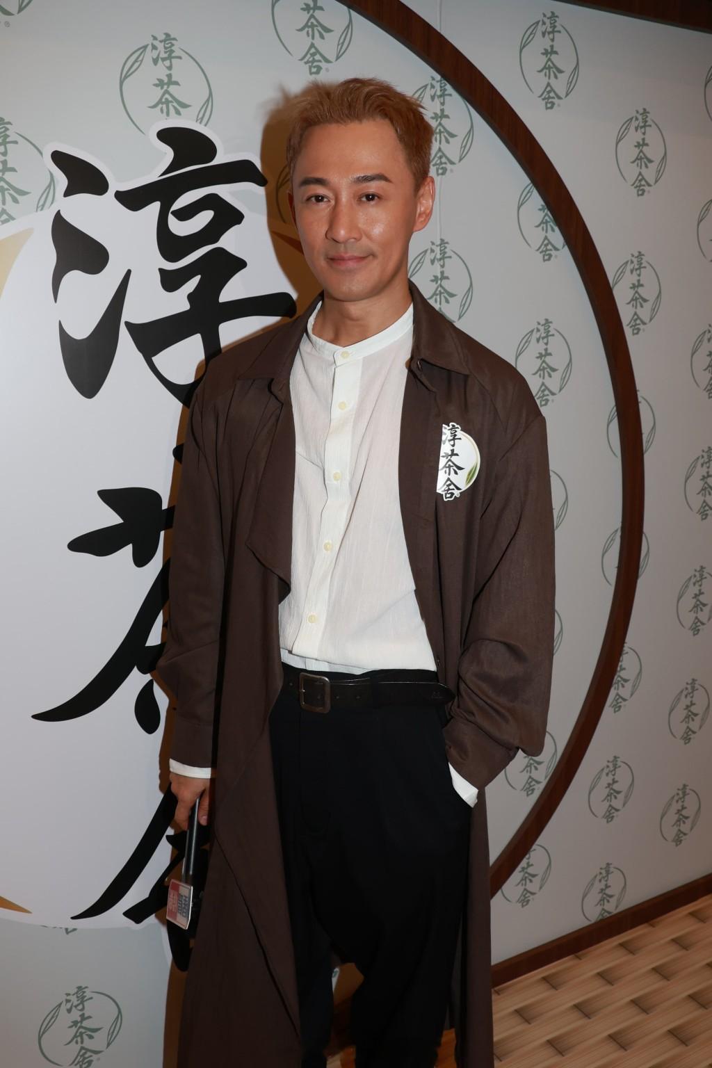林峯撇甩老婆探店独食爆古天乐为开戏烦恼 谈《寻秦记》上画日︰寡人听闻係元旦 | 
