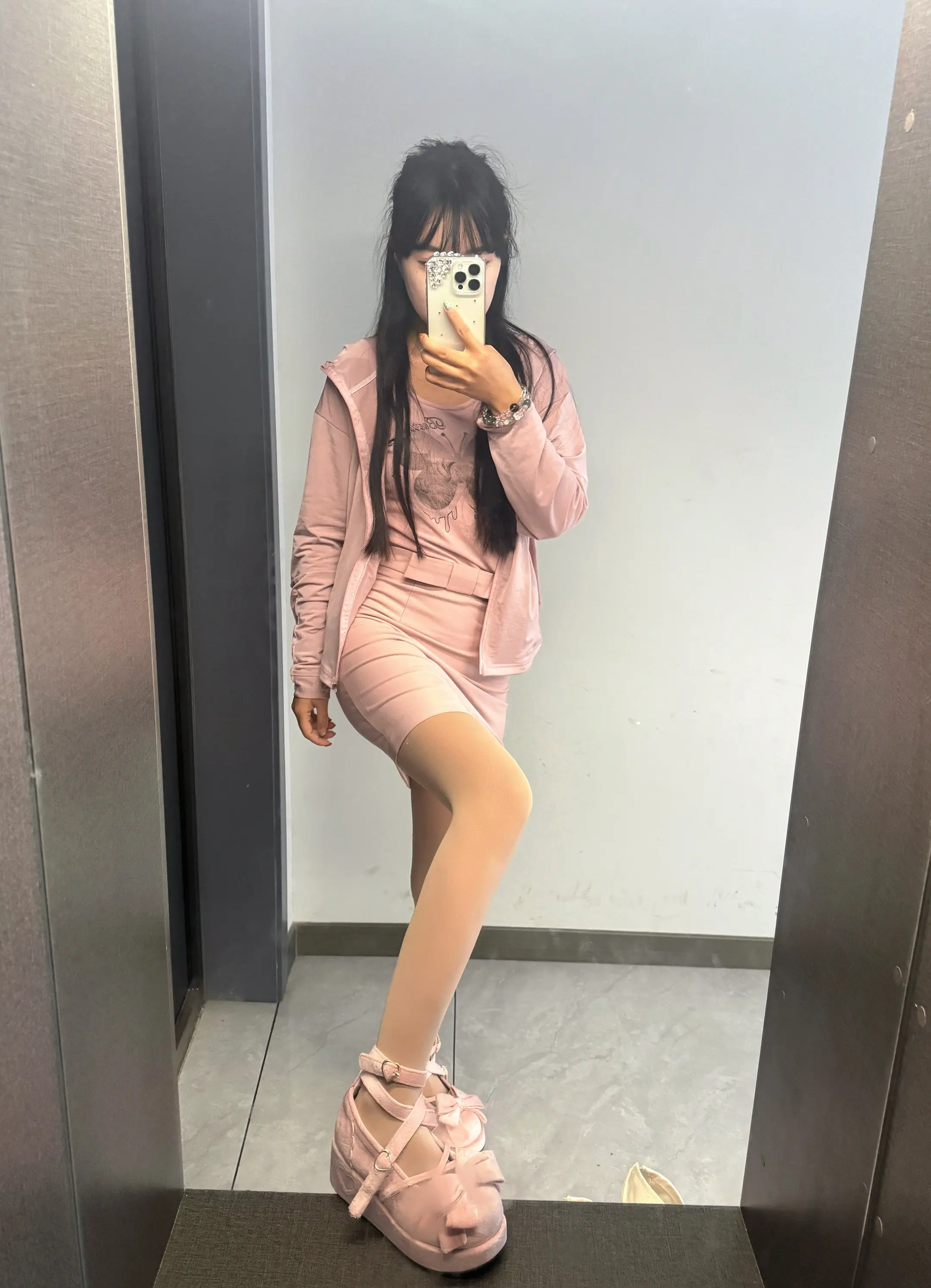 你很差吗？漂亮的年纪为什么不让自己开心！