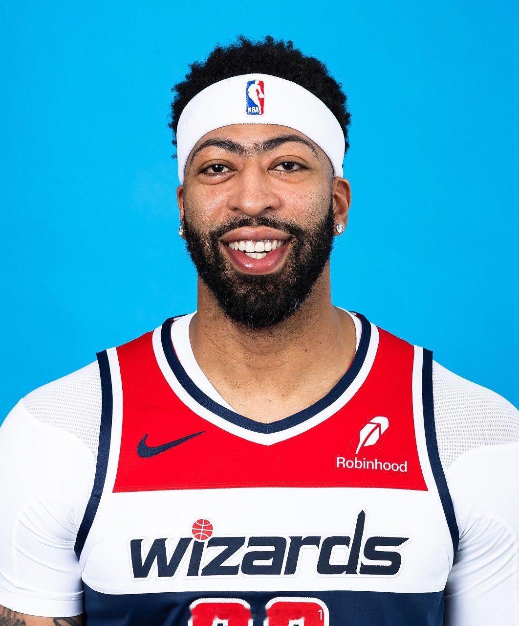 安东尼·戴维斯表示，他在退役前的目标是打满20年、赢得MVP、赢得最佳防守球员奖