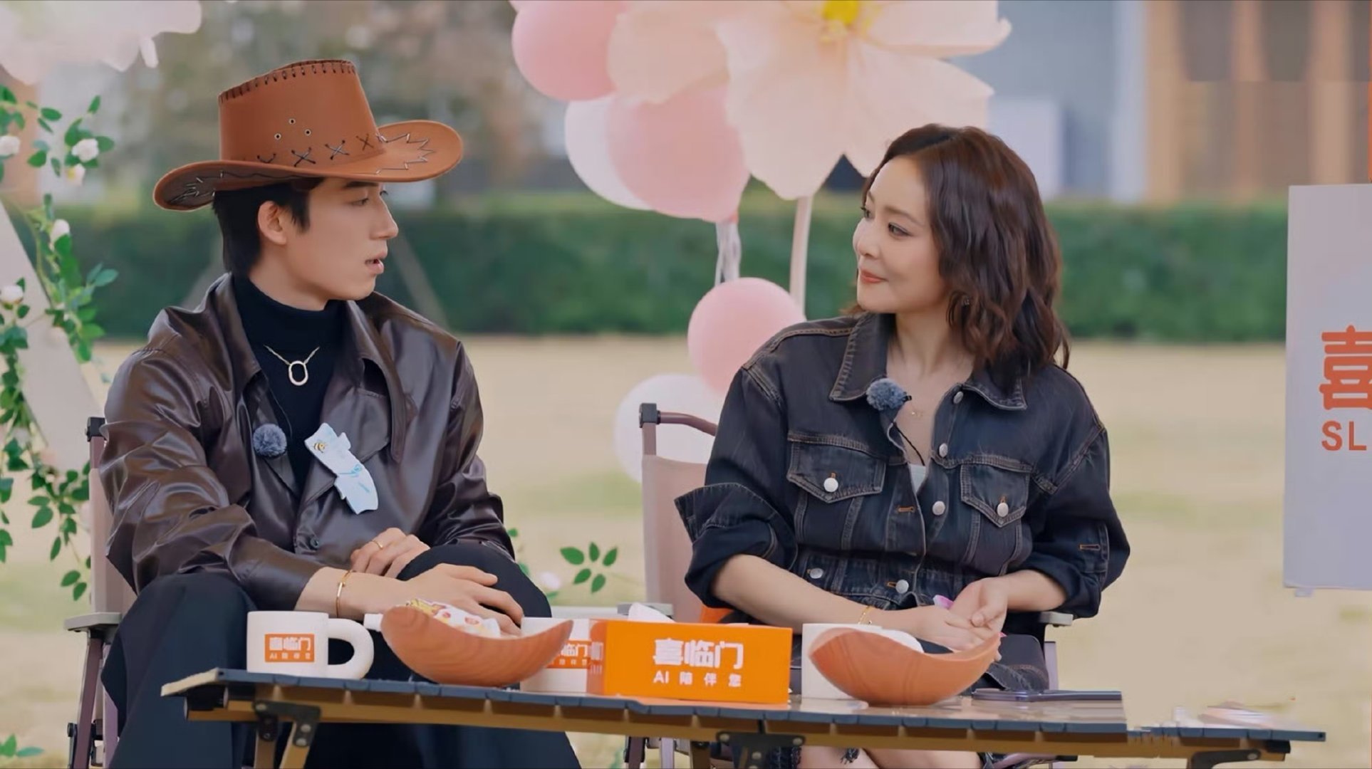 王星越成了高叶铁粉王星越读信这段，姐狗张力直接拉满，好嗑到爆 