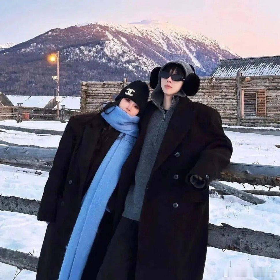 冬日氛围情侣头像 