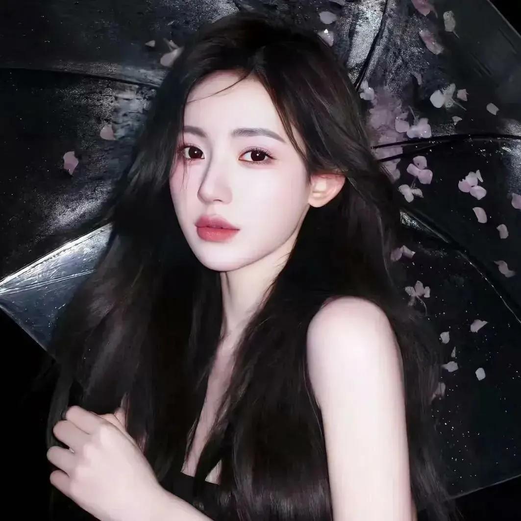 黑发美人，粉色花瓣，梦幻氛围黑发红唇女神 黑发女神 黑发辣妹 温柔粉发美女 紫色