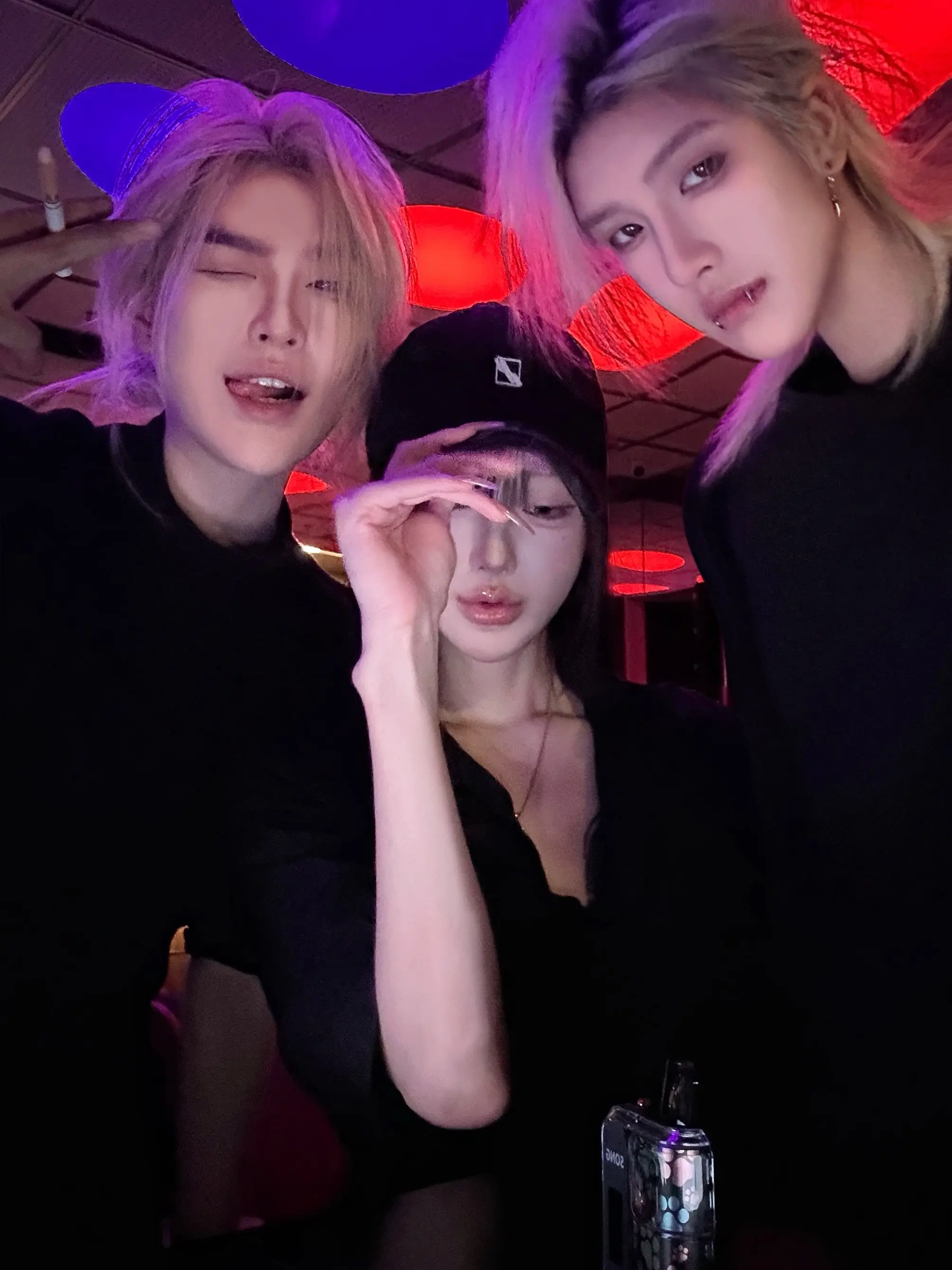 做她的朋友也好 做她的兄弟也好