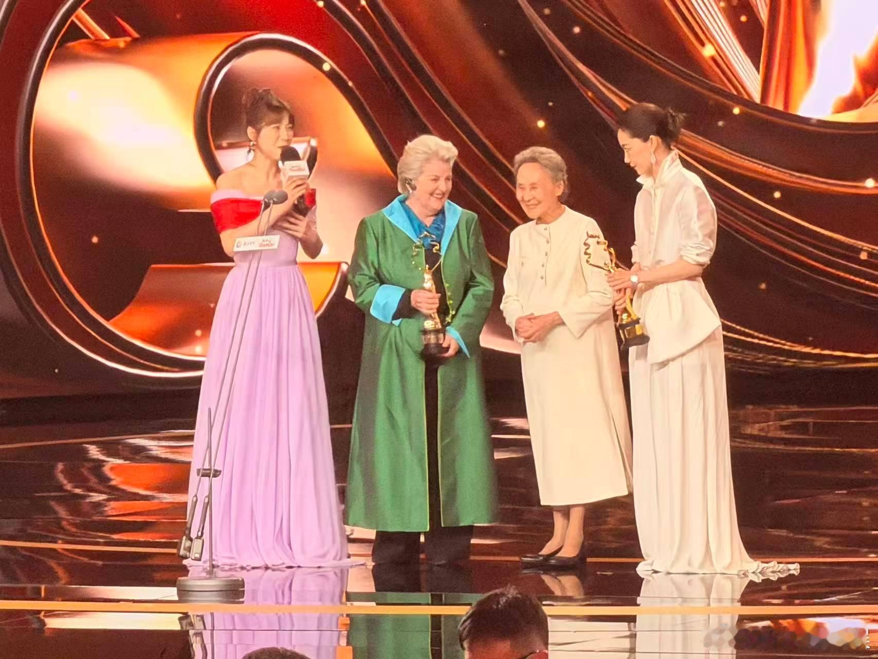 天坛奖影后双黄蛋天坛奖最佳女主角双黄蛋 最佳女主角奖：《危情蜻蜓》安德丽娅·赖斯