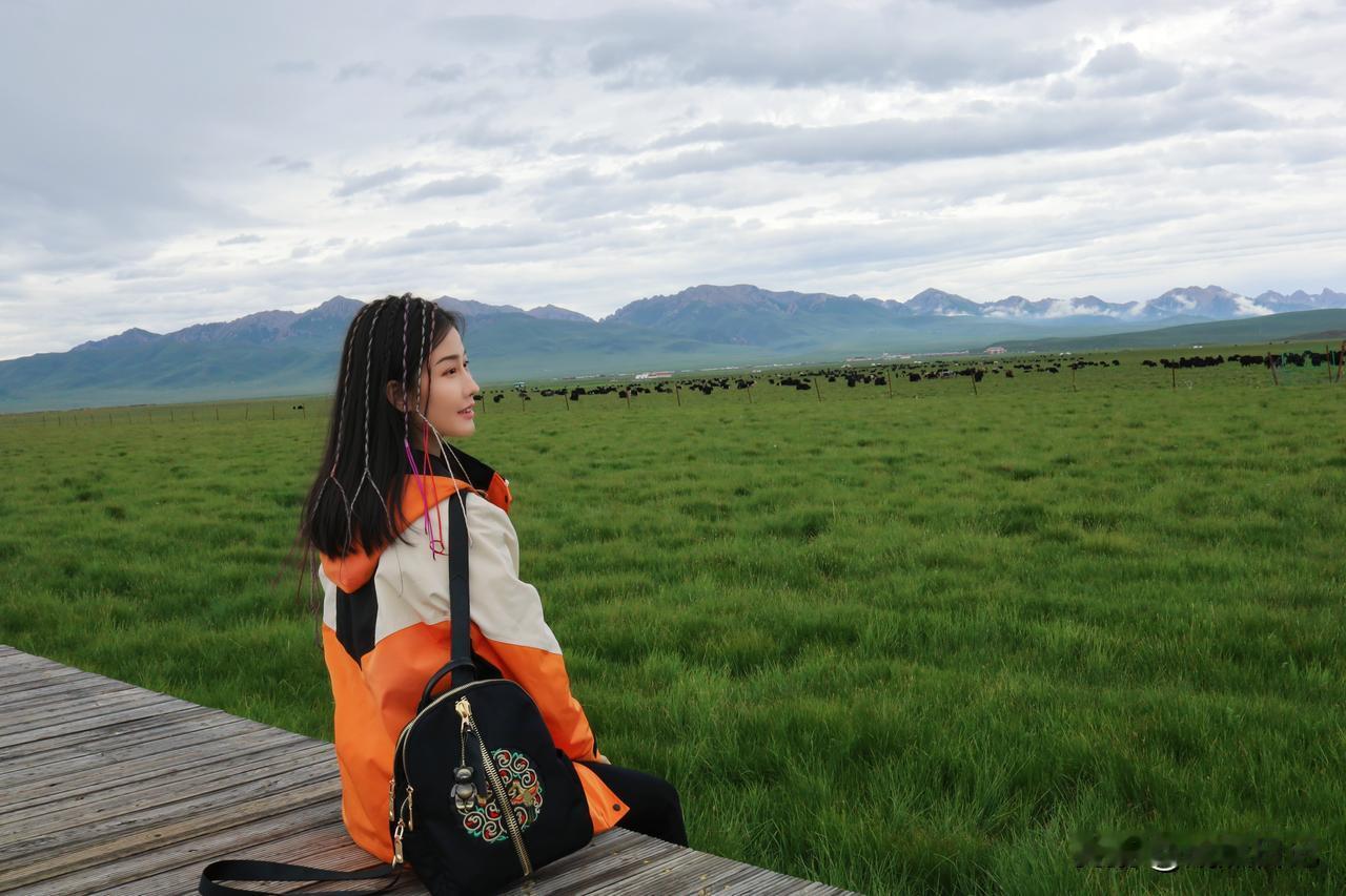 多想再去一趟若尔盖大草原，心随天地走，意被牛羊牵！
