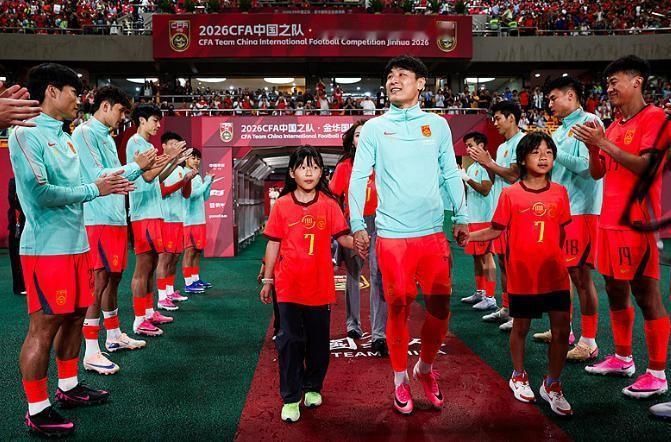 24脚射门不进一个，国足0-0闷平泰国，武磊百场之夜差点运气！

国足主场跟泰国