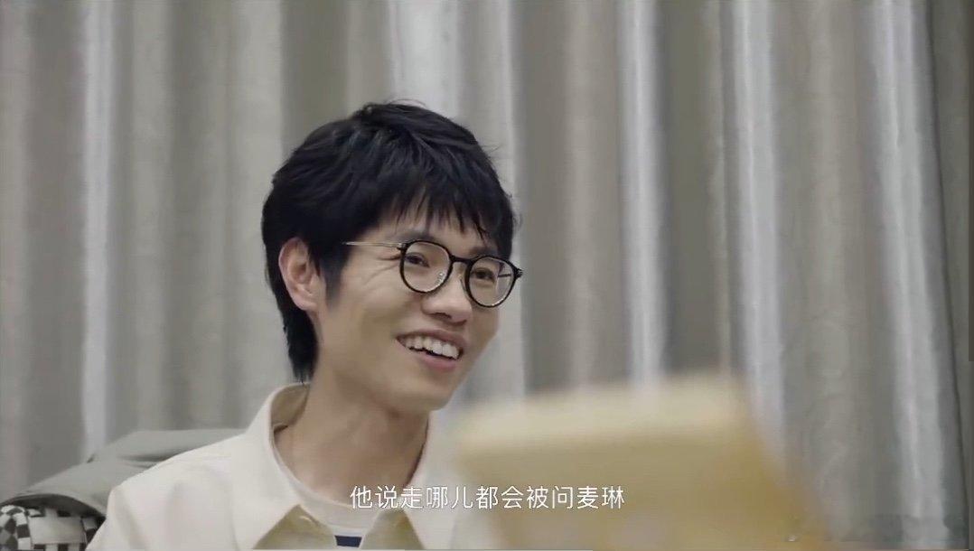 李行亮 2010快男麦琳最火 2010 快男聚餐聊这事儿，李行亮的地狱笑话一出，