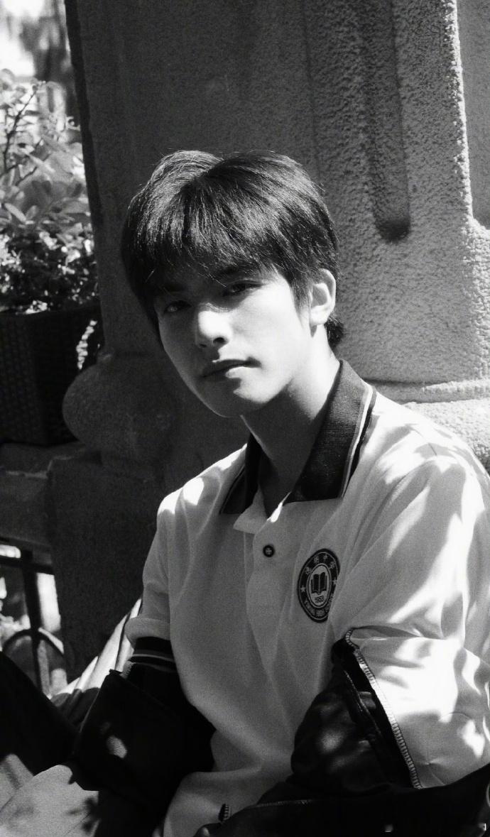 宋威龙在兄妹赛道一骑绝尘了怎么都逃不开宋威龙的骨科谁能拒绝宋威龙的伪骨科魅力温柔