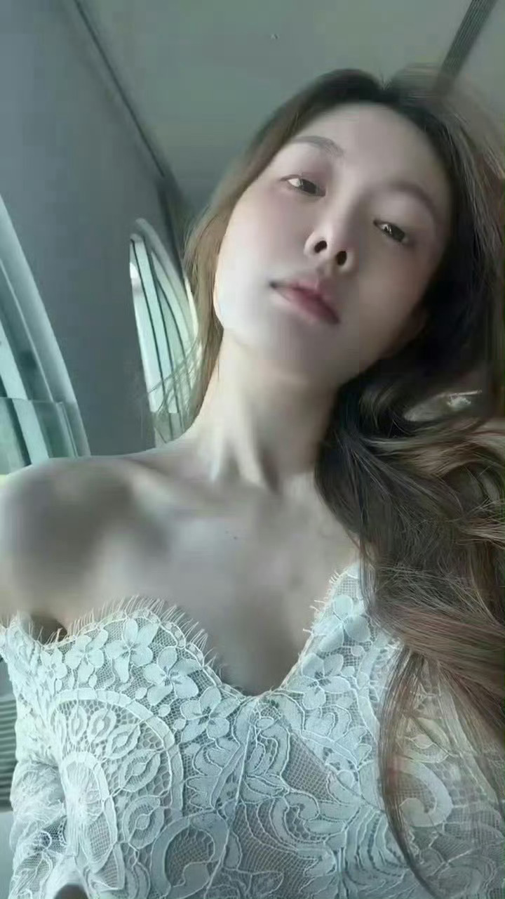 有点烧烧的 ​​​[炸弹黑hi]  ​​​