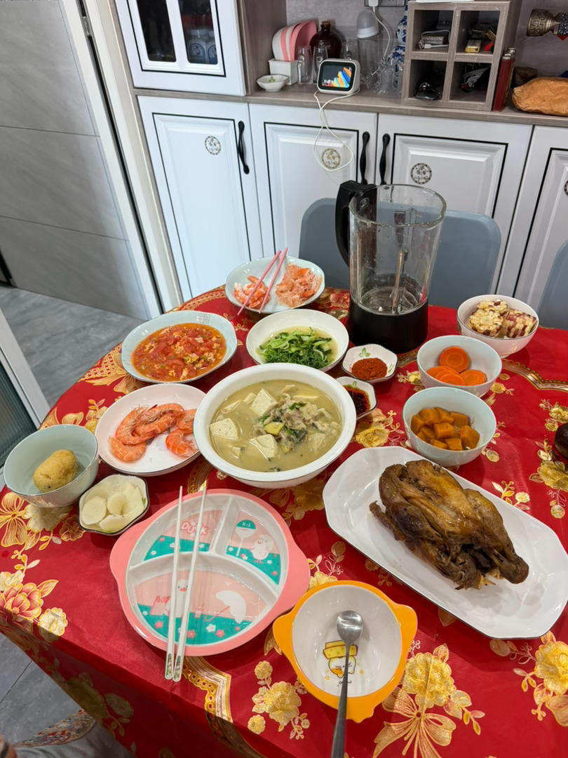 我吃吃吃我打打打 