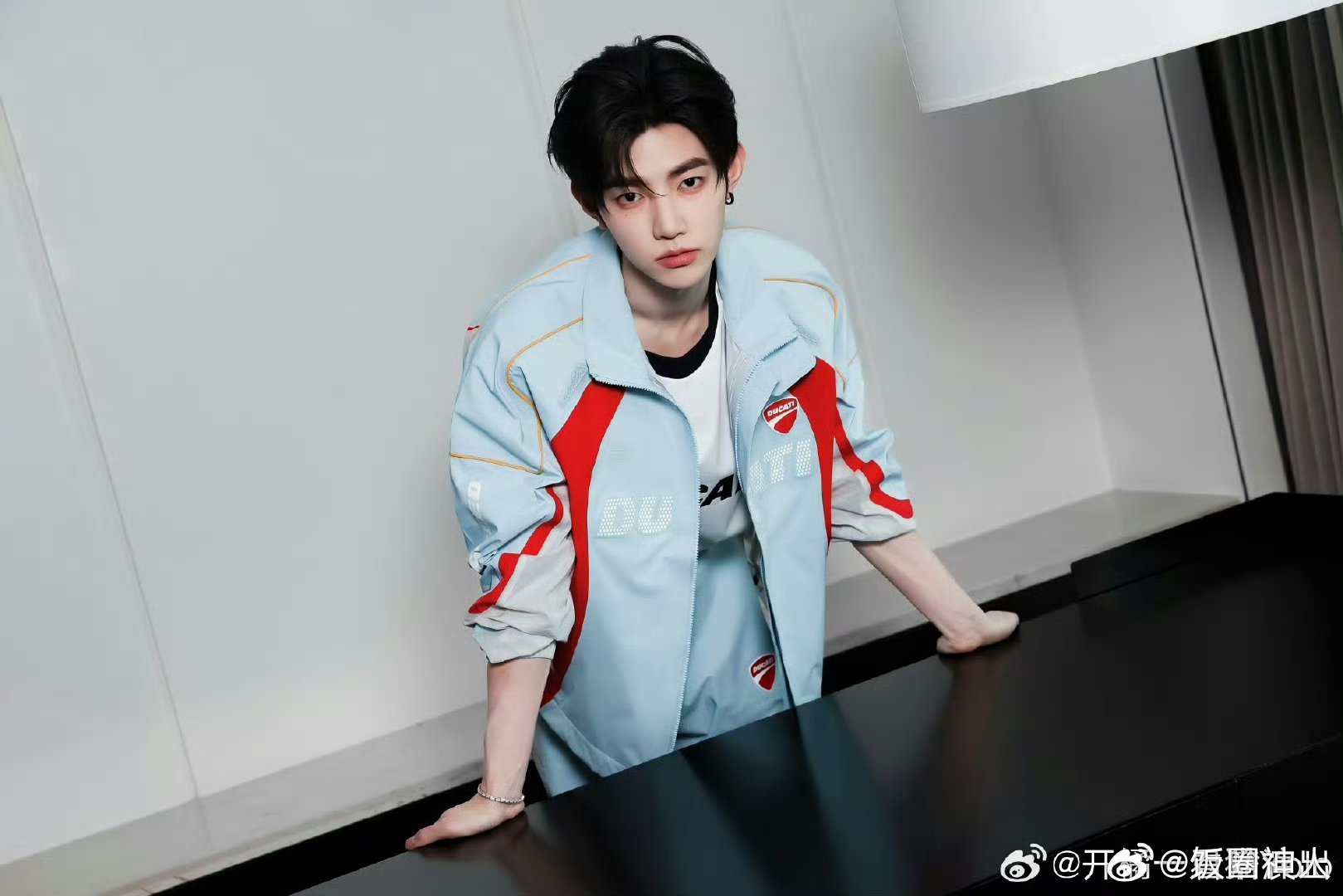 章昊[超话]章昊hi6首次录制你好星期六章昊hi6首次亮相，国内观众期待已久的综